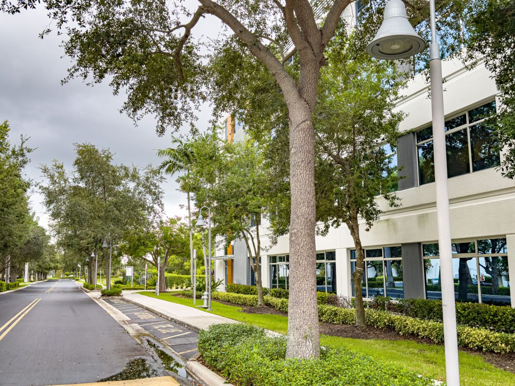 The location of an apartment building approved for 1800 N Military Trail, Boca Raton, FL. (Photo: Boca Daily News)