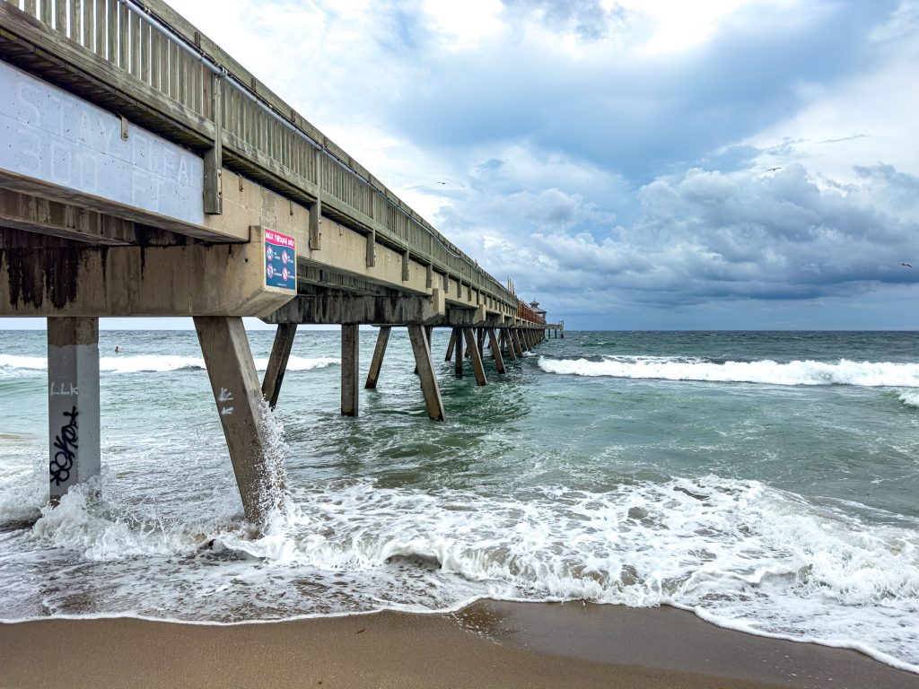 The effects of Hurricane Helene whip up waves and surf at Boca Raton Inlet and beaches in Boca Raton and Deerfield Beach, FL, Sept. 25, 2024. (Photo: Boca Daily News)