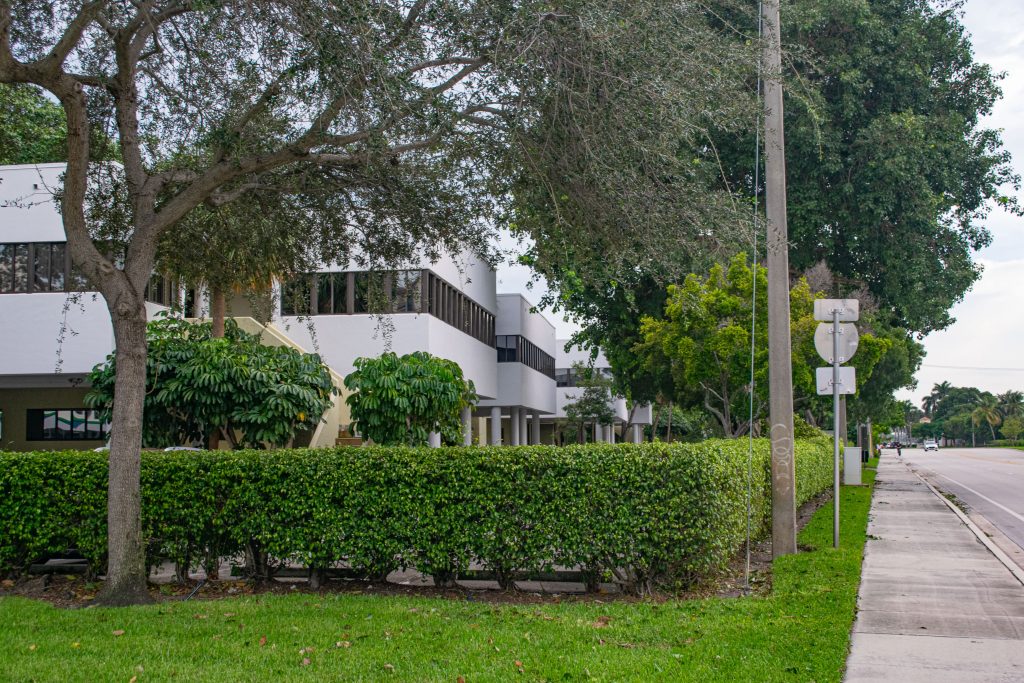 A mixed use building currently standing at 400 S. Dixie Highway, Boca Raton, FL, Oct. 2024. (Photo: Boca Daily News)