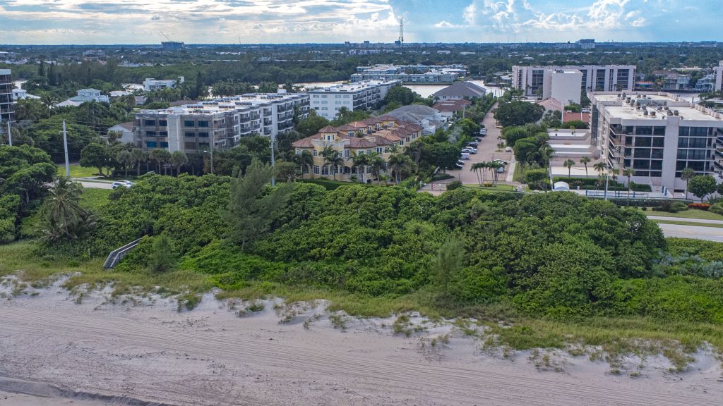 The area of the property at 2600 N. Ocean Boulevard (A1A), Boca Raton, FL, Oct. 2024. (Photo: Boca Daily News)