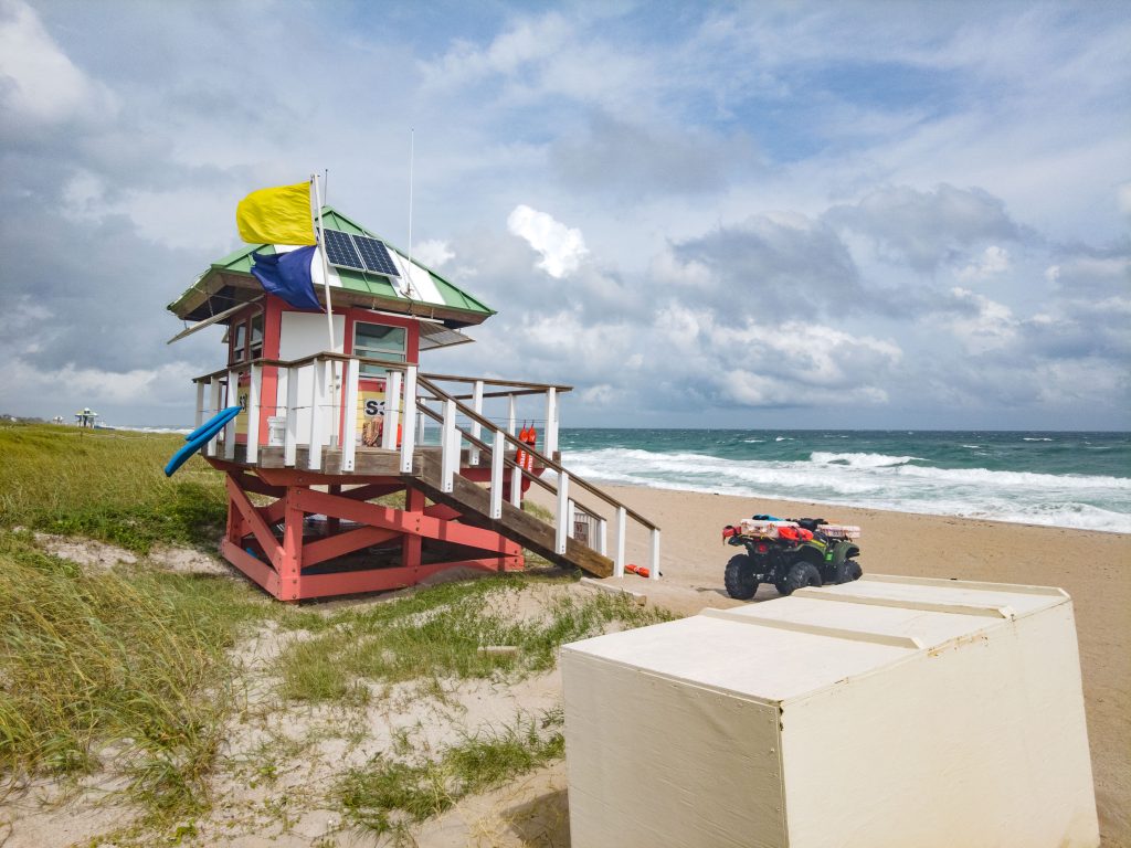 Wind and rough surf whipped up by Hurricane Milton move into Palm Beach and Broward counties in South Florida, Oct. 9, 2024. (Photo: Boca Daily News)