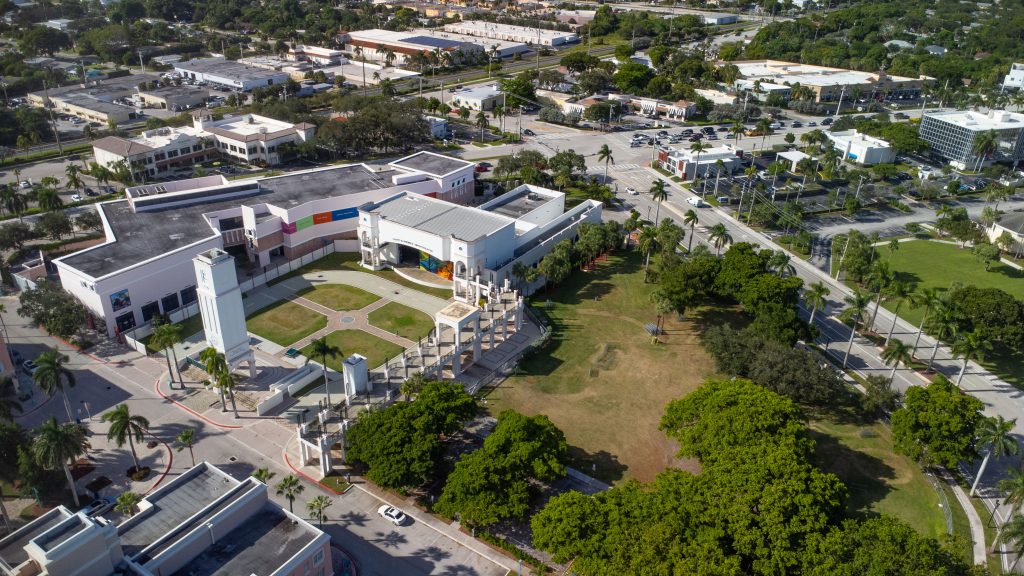 The Mizner Park Amphitheater, Boca Raton, FL. (Photo: Boca Daily News)