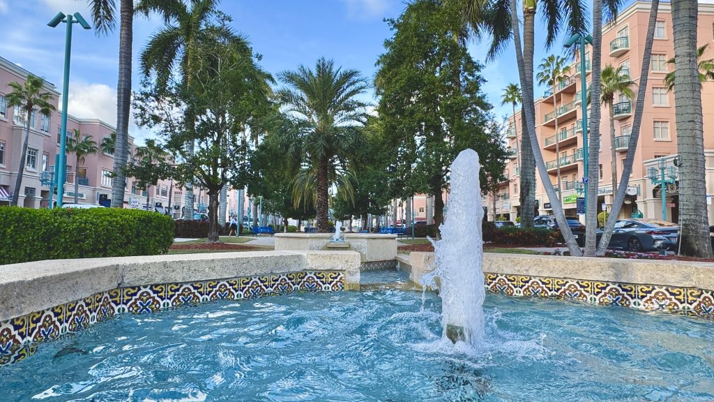 The median area of Mizner Park, Boca Raton, FL, Dec. 2024. (Photo: Boca Daily News)