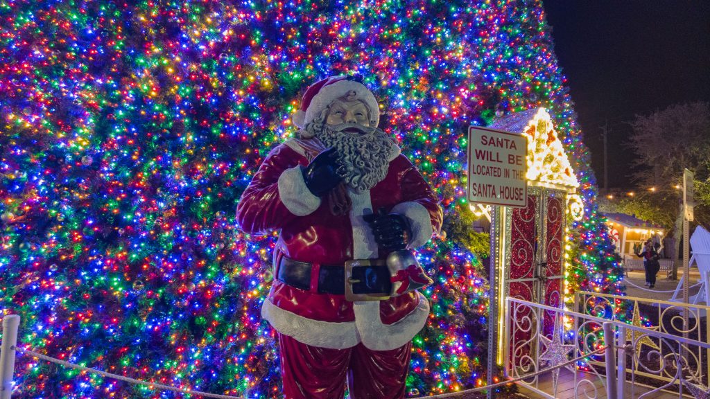 The lighting of the 2024 Delray Beach, FL 100-foot Christmas tree. (Photo: Boca Daily News)