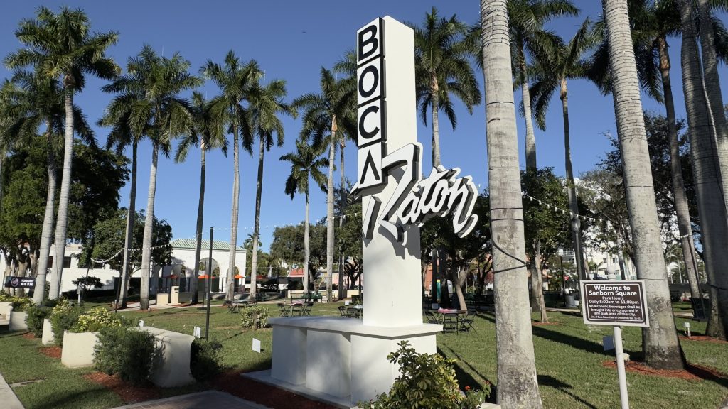 A 'retro' homage to Boca Raton's iconic welcome sign on Federal Highway, Jan. 9, 2025. (Photo: Boca Daily News)