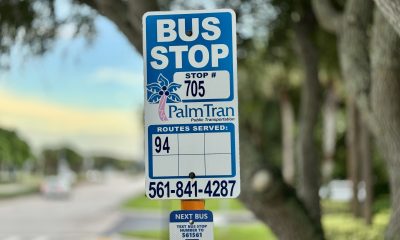 A bus stop sign for Palm Tran Route 94, Sept. 2025. (Photo: Boca Daily News)