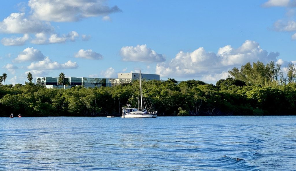 A boat anchored at Lake Wyman, Boca Raton, FL. (Photo: Boca Daily News)