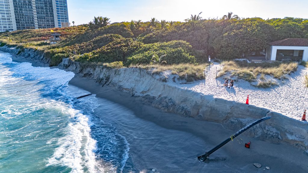 'Cliffs' formed at Boca Raton's South Inlet beach from weather fronts that produced erosion, Feb. 2026. (Photo: Boca Daily News)