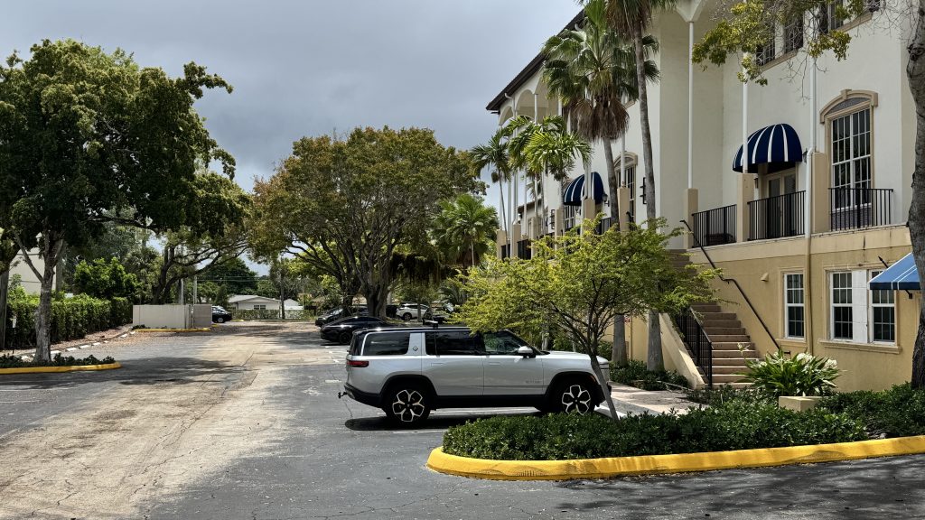 The property at 350 Camino Gardens Boulevard, Boca Raton, where a body was found April 8, 2026. (Photo: Boca Daily News) 