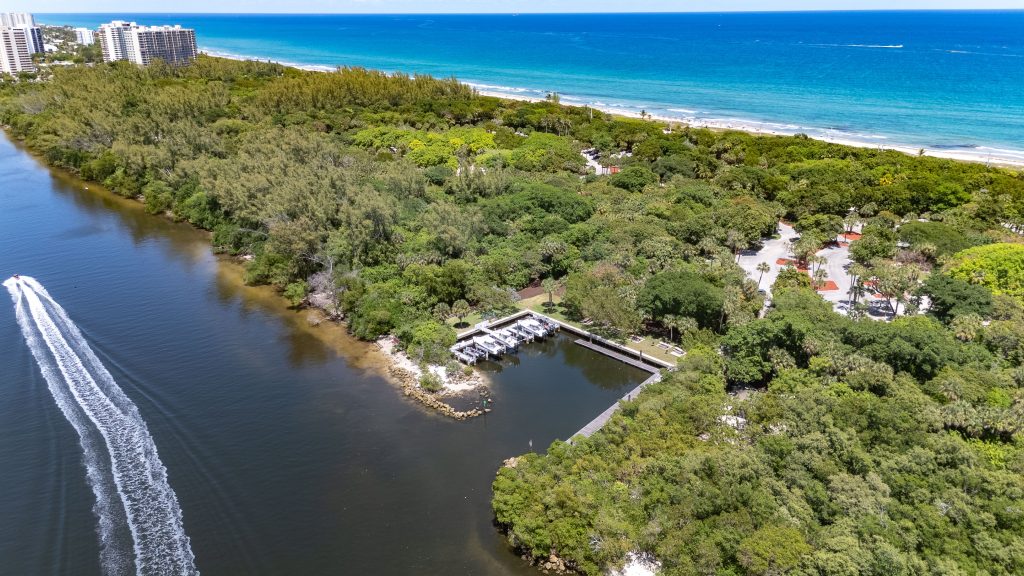 The seven-slip dock along the ICW at Spanish River Park, Boca Raton, FL, May 2026. (Photo: Boca Daily News)