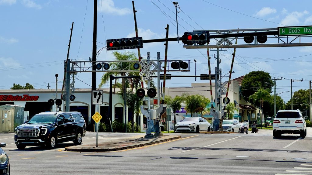 The Florida East Coast Railroad tracks in Boca Raton, FL, July 2026. (Photo: Boca Daily News)