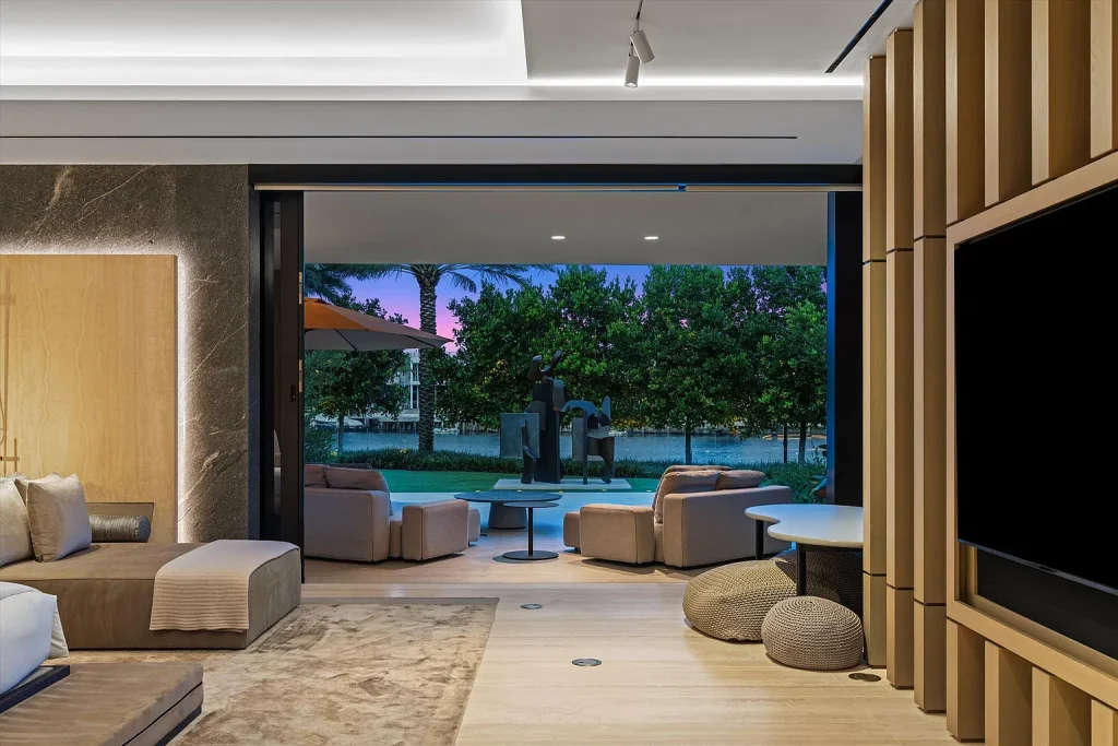 The Boca Raton home owned by former L.A. Dodgers owner Frank McCourt, listed for sale at $125 million. (Real Estate Listing Photos)